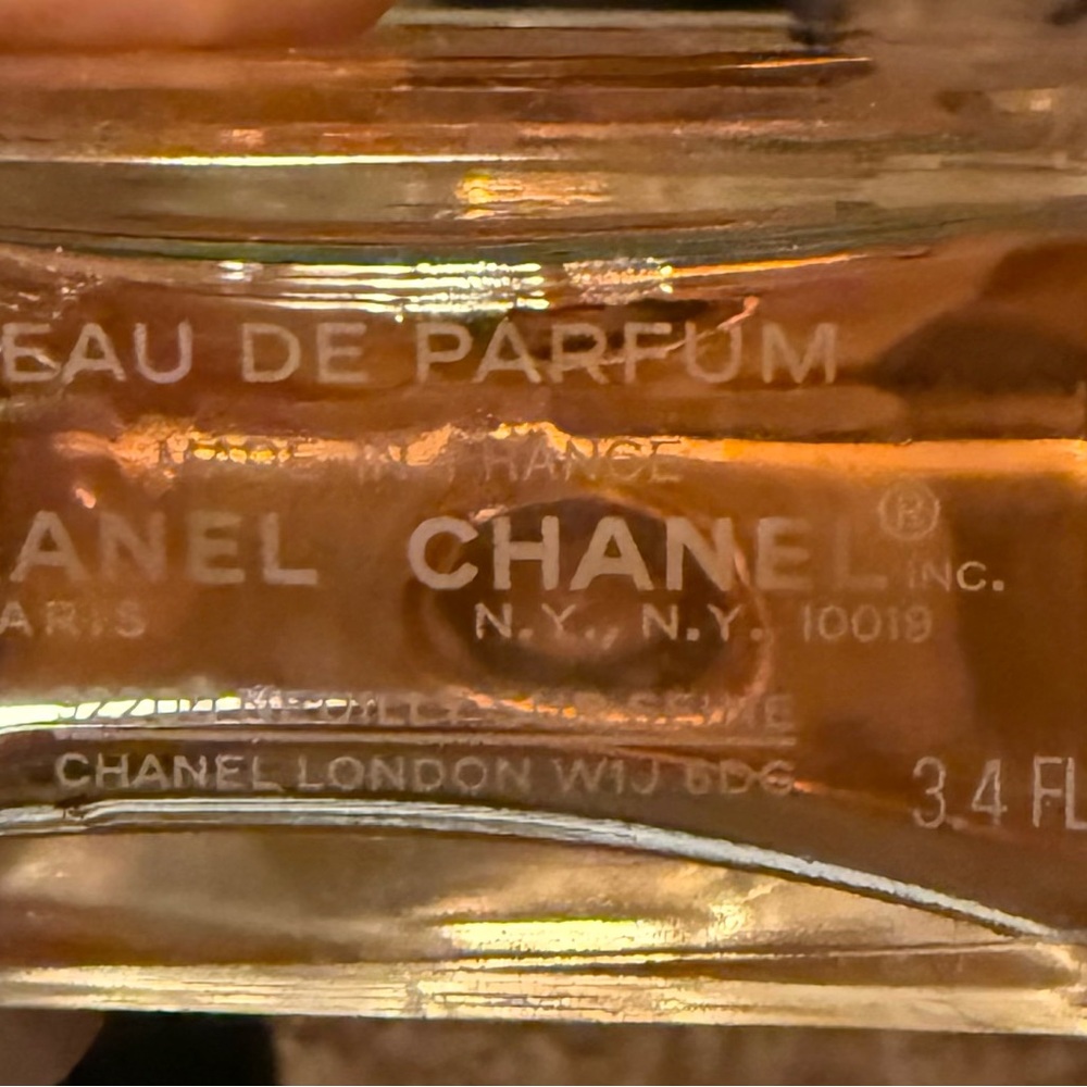CHANEL Coco Mademoiselle Eau de Parfum 3.4 oz. - Picture 3 of 3